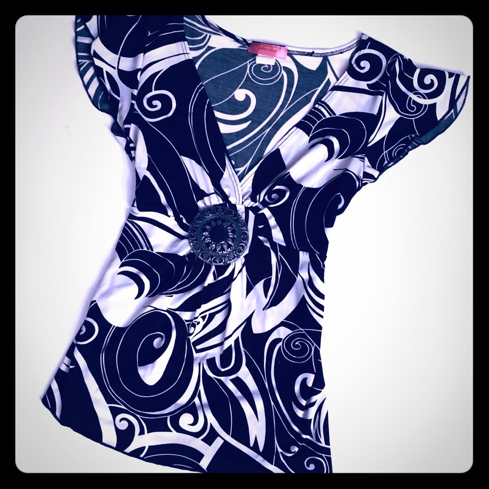 🦋JULIES CLOSET Women’s Top. M